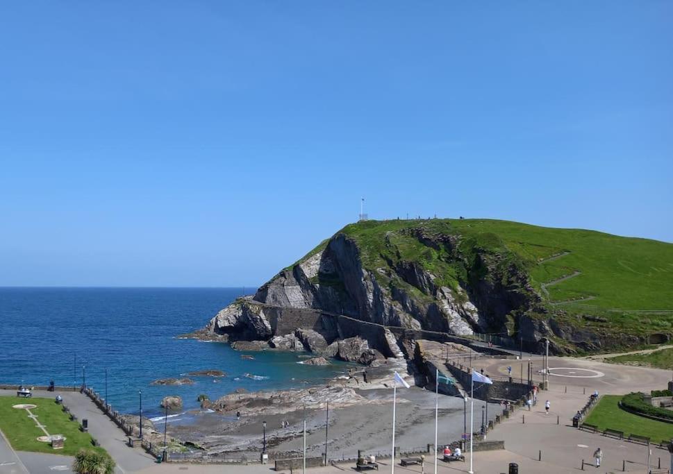 Apartment 1 The View - Seafront, Parking, Lift, Ev