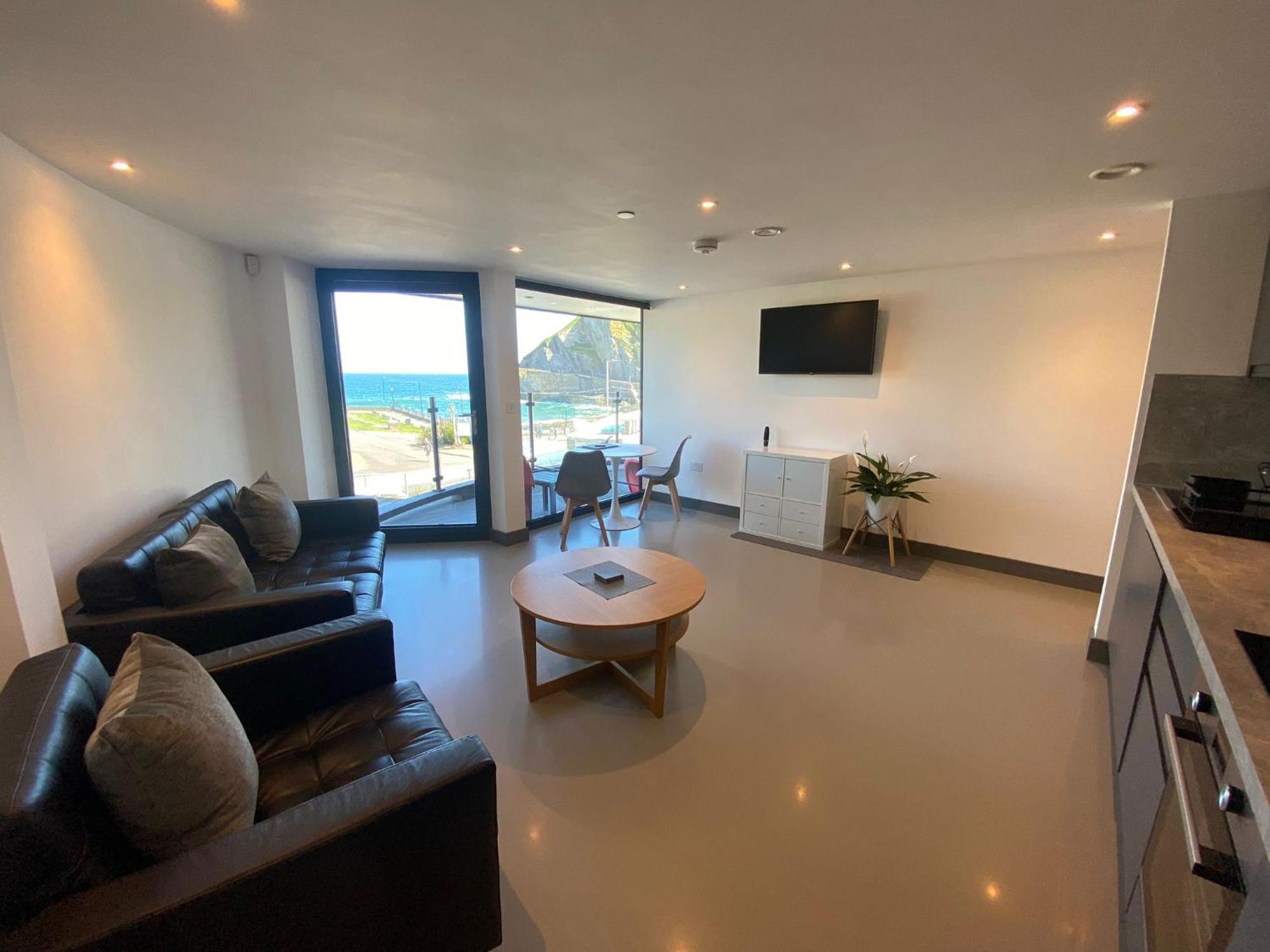 1 The View - Seafront, Parking, Lift, Ev *
